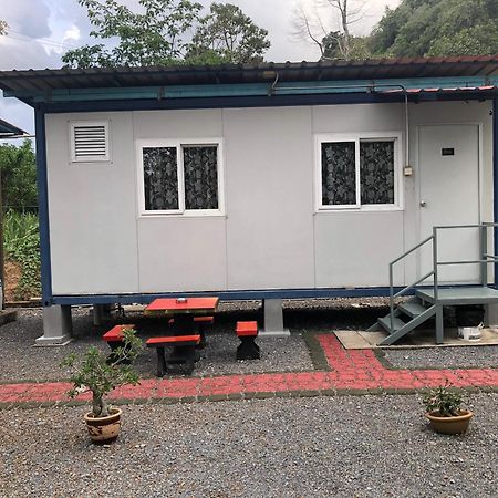 Guest House Gua Kelam Kaki Bukit エクステリア 写真