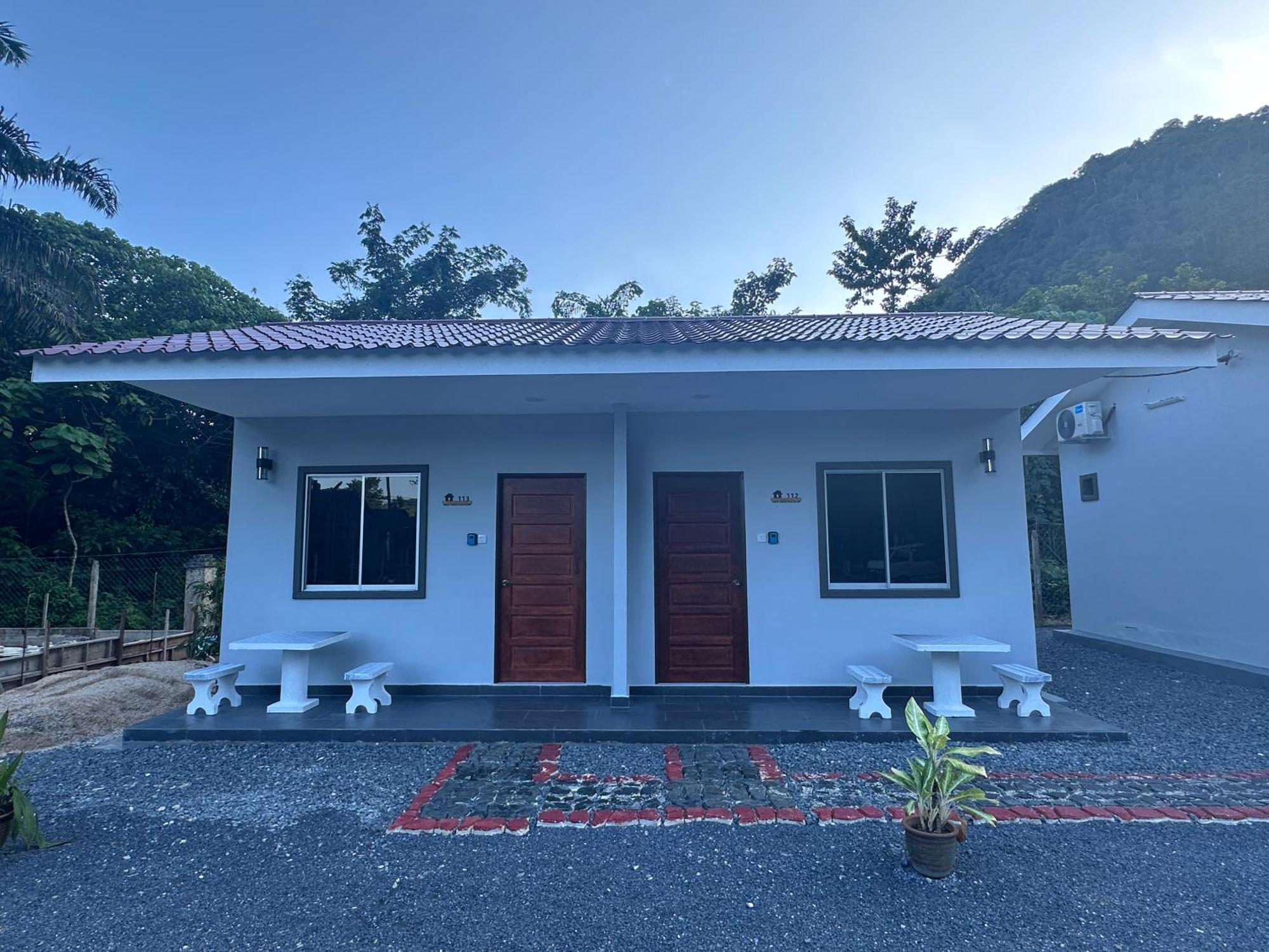 Guest House Gua Kelam Kaki Bukit エクステリア 写真